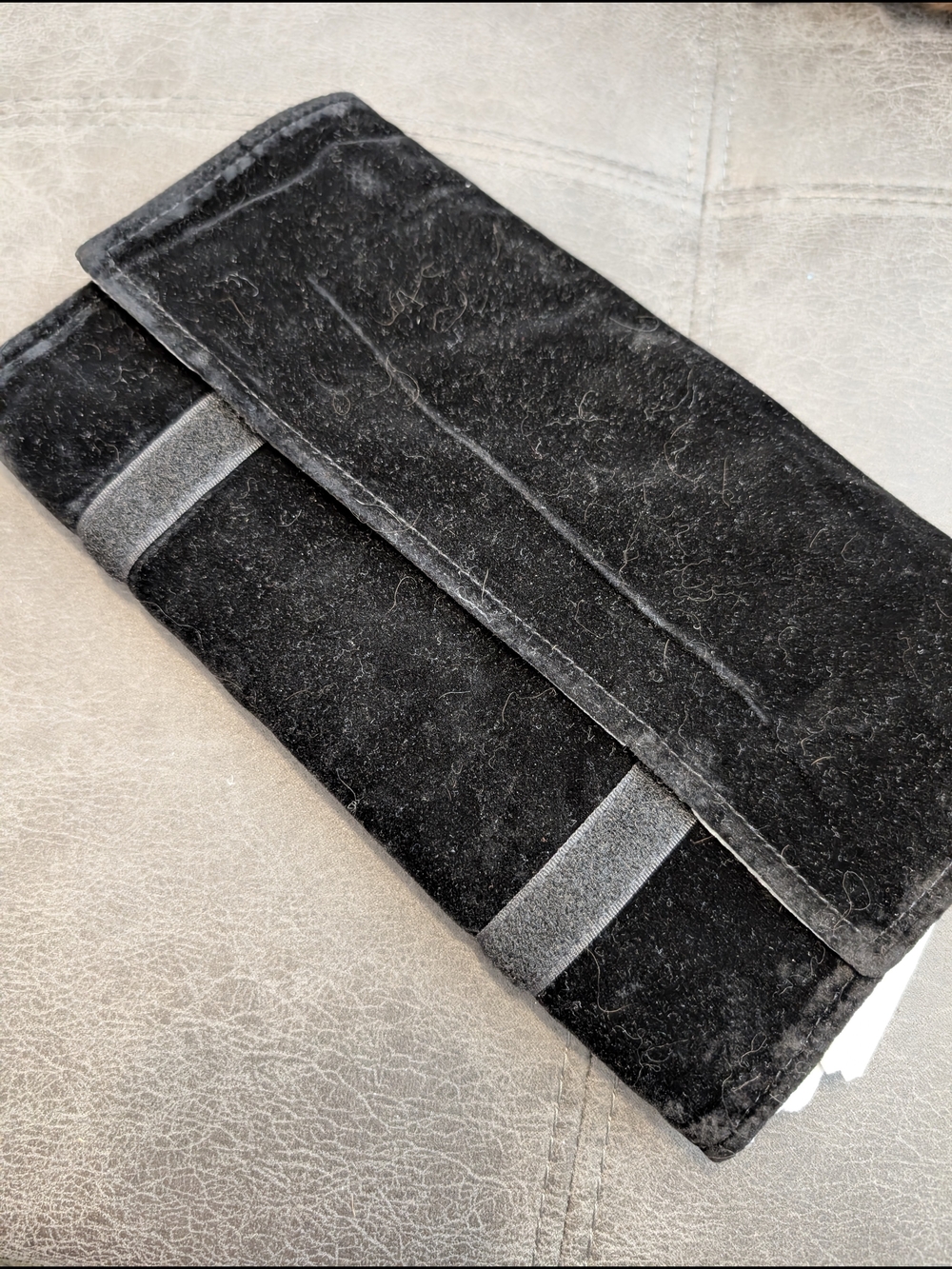 Black Velvet Jewelery - Sleek Travel Organizer